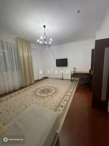 2-комнатная квартира, этаж 9 из 12, 85 м²