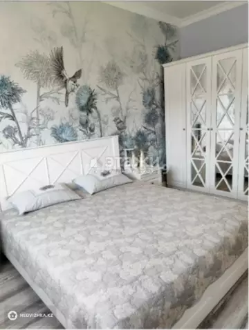 2-комнатная квартира, этаж 9 из 10, 49 м²