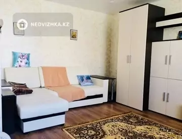 2-комнатная квартира, этаж 2 из 5, 65 м², на длительный срок
