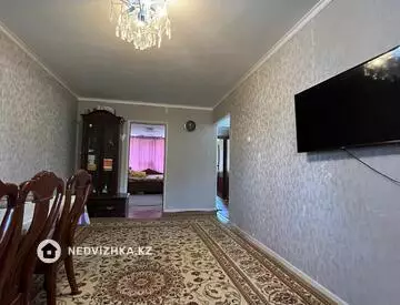 3-комнатная квартира, этаж 5 из 5, 61 м²