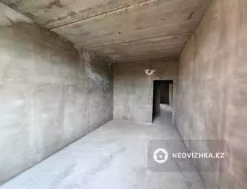 2-комнатная квартира, этаж 3 из 5, 81 м²