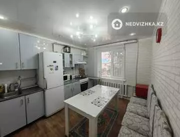 4-комнатная квартира, этаж 3 из 9, 92 м²