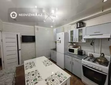 4-комнатная квартира, этаж 3 из 9, 92 м²