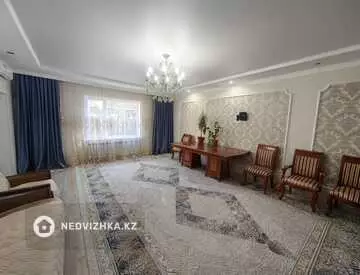 5-комнатный дом, 150 м²