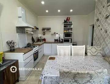 5-комнатный дом, 10 соток, 198 м²