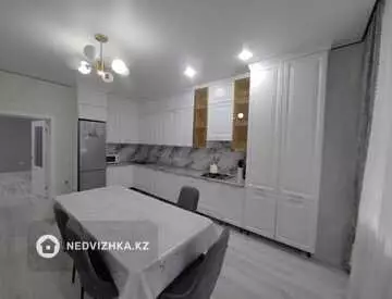 4-комнатная квартира, этаж 5 из 5, 156 м²