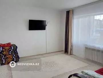 1-комнатная квартира, этаж 1 из 9, 46 м²