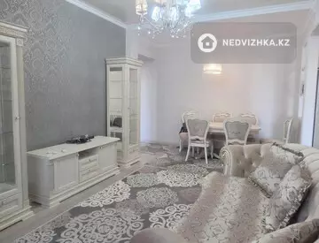 3-комнатная квартира, этаж 8 из 12, 70 м²