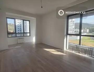 3-комнатная квартира, этаж 3 из 8, 99 м²