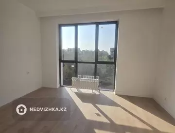 3-комнатная квартира, этаж 3 из 8, 104 м²