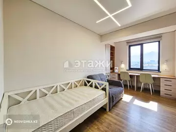 3-комнатная квартира, этаж 12 из 13, 85 м², на длительный срок