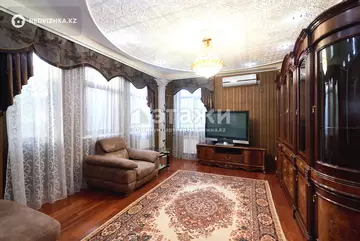 3-комнатный дом, 4 соток, 250 м²