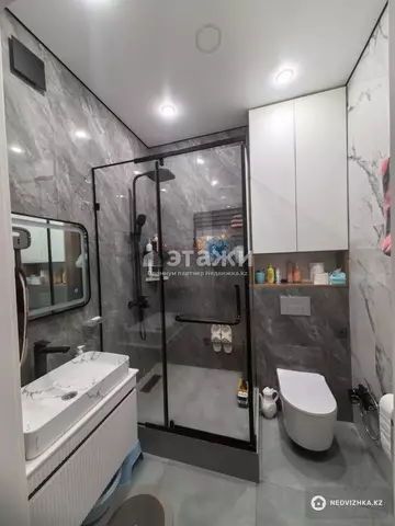 3-комнатная квартира, этаж 8 из 9, 95 м²