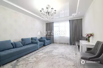 3-комнатная квартира, этаж 8 из 18, 117 м²