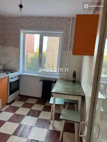 2-комнатная квартира, этаж 4 из 5, 45 м²