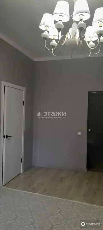 3-комнатная квартира, этаж 2 из 8, 90 м²