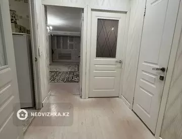 2-комнатная квартира, этаж 1 из 6, 48 м², на длительный срок