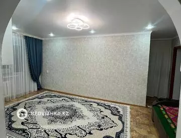 3-комнатная квартира, этаж 2 из 5, 70 м²