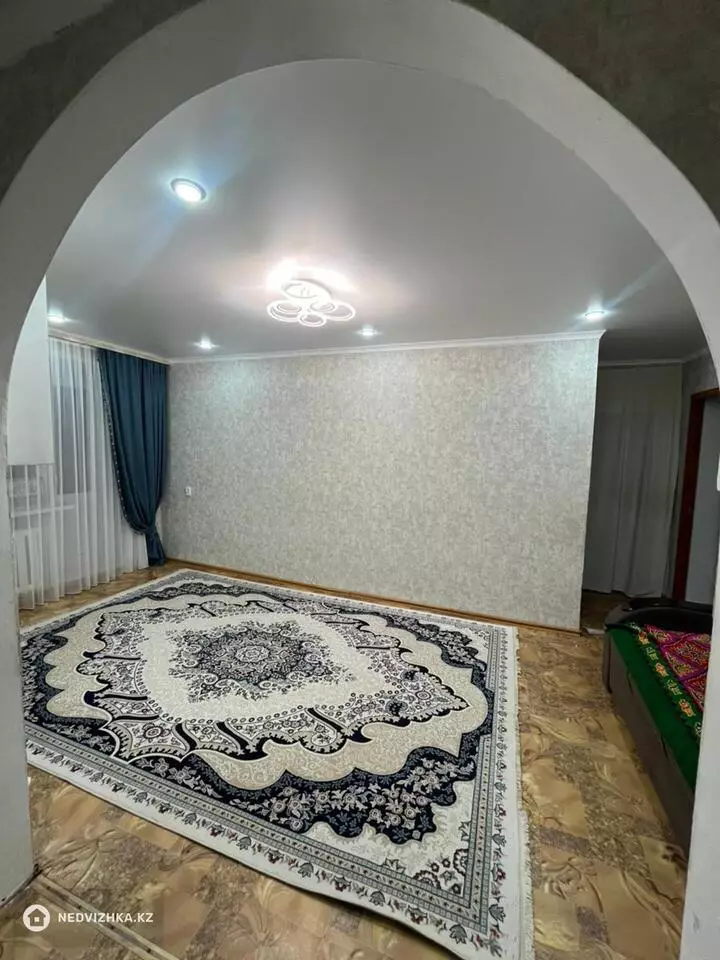 70 м², 3-комнатная квартира, этаж 2 из 5, 70 м², изображение - 1