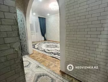 3-комнатная квартира, этаж 2 из 5, 70 м²