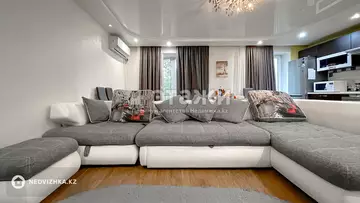 3-комнатная квартира, этаж 3 из 4, 76 м²