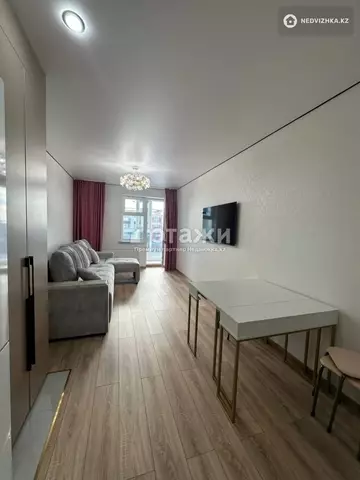 1-комнатная квартира, этаж 3 из 13, 34 м²