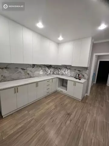 2-комнатная квартира, этаж 12 из 17, 66 м²