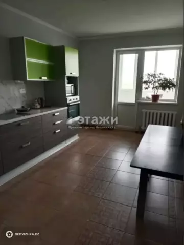 3-комнатная квартира, этаж 19 из 19, 101 м²