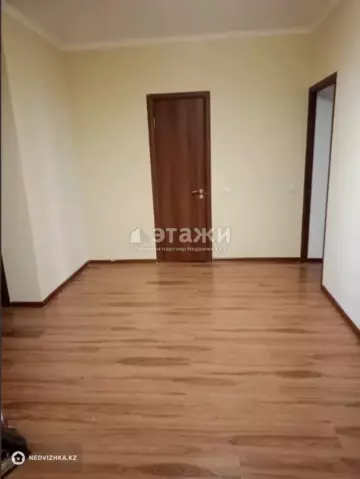 3-комнатная квартира, этаж 19 из 19, 101 м²