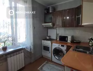 3-комнатная квартира, этаж 2 из 2, 61 м²