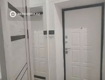 2-комнатная квартира, этаж 5 из 10, 64 м², на длительный срок