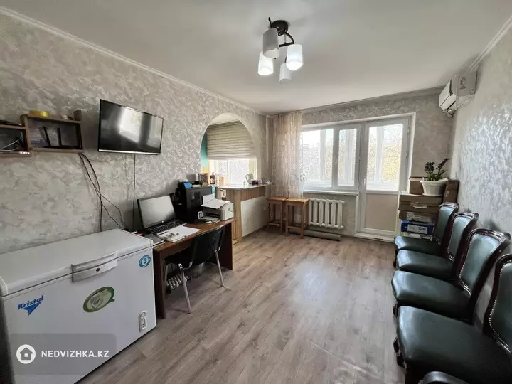 60 м², 3-комнатная квартира, этаж 4 из 5, 60 м², изображение - 1