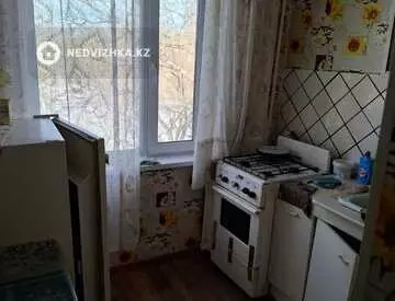 2-комнатная квартира, этаж 4 из 5, 45 м²