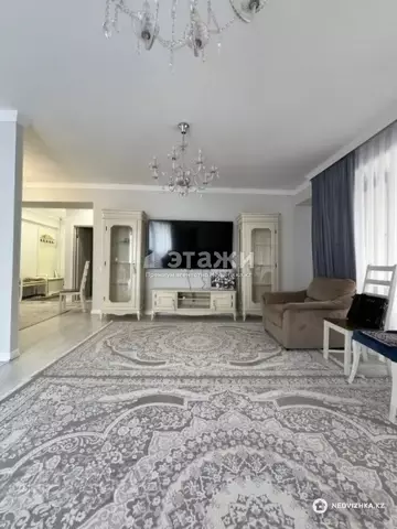 4-комнатная квартира, этаж 2 из 16, 107 м²