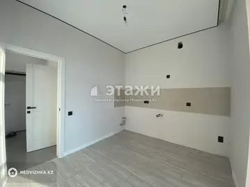 1-комнатная квартира, этаж 12 из 12, 38 м²