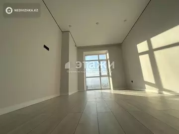 1-комнатная квартира, этаж 12 из 12, 38 м²