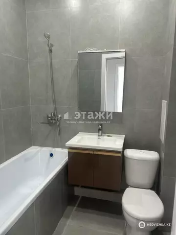 1-комнатная квартира, этаж 12 из 12, 38 м²