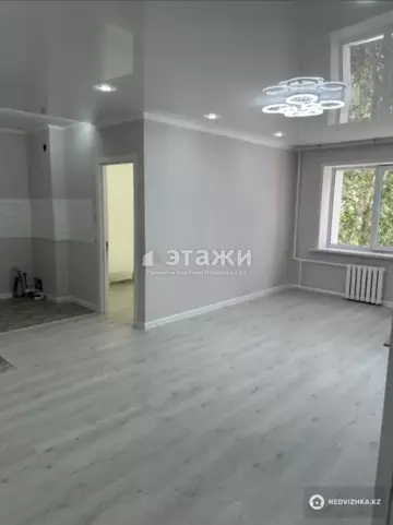 4-комнатная квартира, этаж 8 из 8, 125 м²