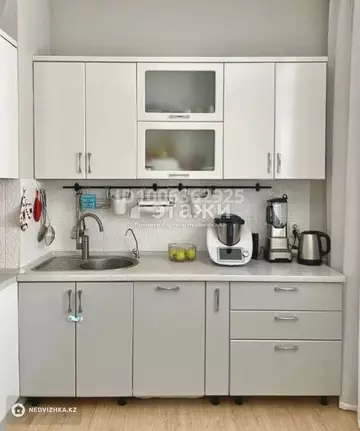 2-комнатная квартира, этаж 4 из 9, 74 м²