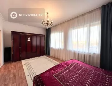 5-комнатный дом, 10 соток, 285 м²