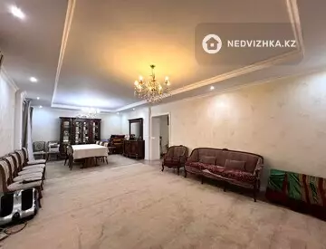 4-комнатный дом, 10 соток, 267 м²