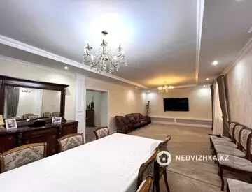 4-комнатный дом, 10 соток, 267 м²