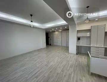 2-комнатная квартира, этаж 4 из 4, 84 м²