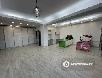 2-комнатная квартира, этаж 4 из 4, 84 м²