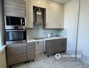 2-комнатная квартира, этаж 4 из 4, 84 м²