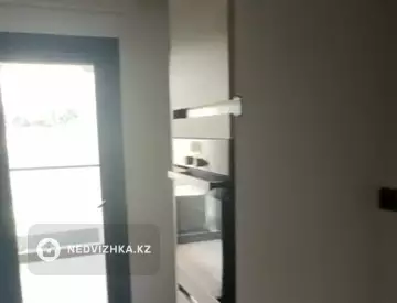 3-комнатная квартира, этаж 3 из 12, 108 м²