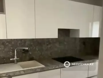 3-комнатная квартира, этаж 3 из 12, 108 м²