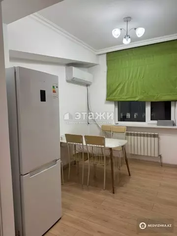 3-комнатная квартира, этаж 4 из 12, 82 м²