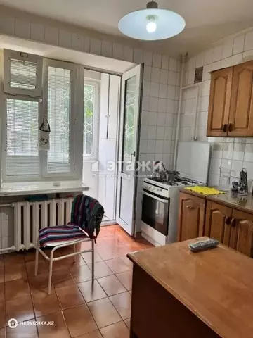 3-комнатная квартира, этаж 2 из 4, 75 м²