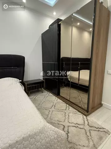 2-комнатная квартира, этаж 6 из 30, 60 м², на длительный срок